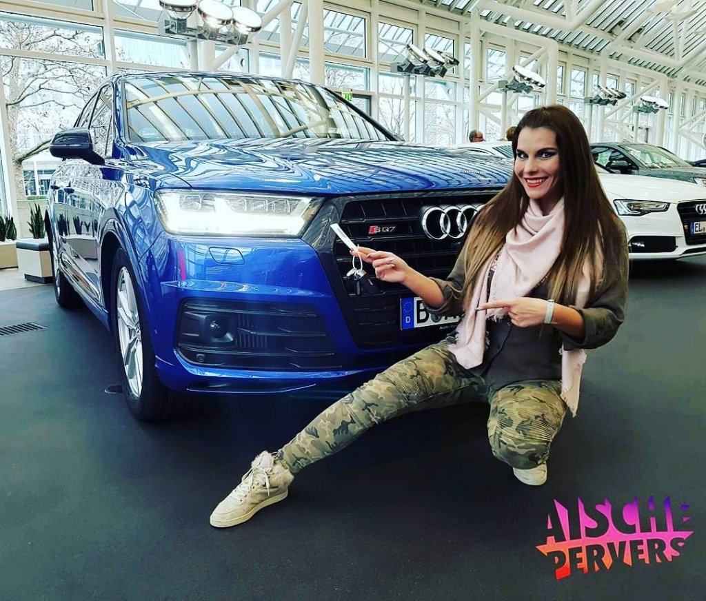 Funurl Mein Neuer 😍😍😍 Heute 18:30 bis 20:00 Uhr gibts mich nackt und ...